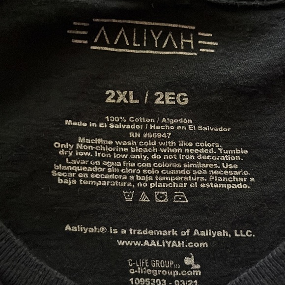 Men’s Aaliyah T-shirt - Picture 3 of 3